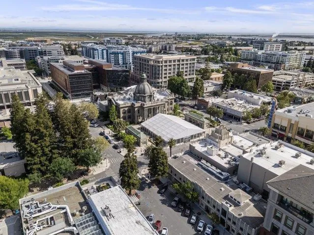 312 E Oakwood Boulevard, Redwood City, California 94061