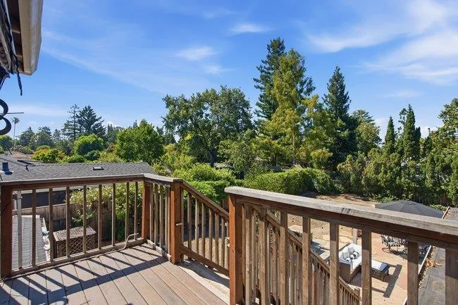 312 E Oakwood Boulevard, Redwood City, California 94061