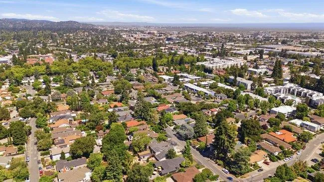 312 E Oakwood Boulevard, Redwood City, California 94061