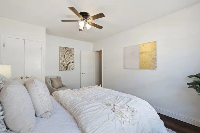 312 E Oakwood Boulevard, Redwood City, California 94061