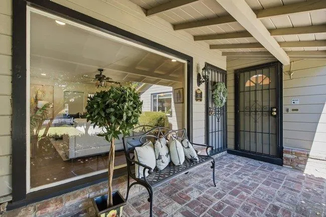 312 E Oakwood Boulevard, Redwood City, California 94061