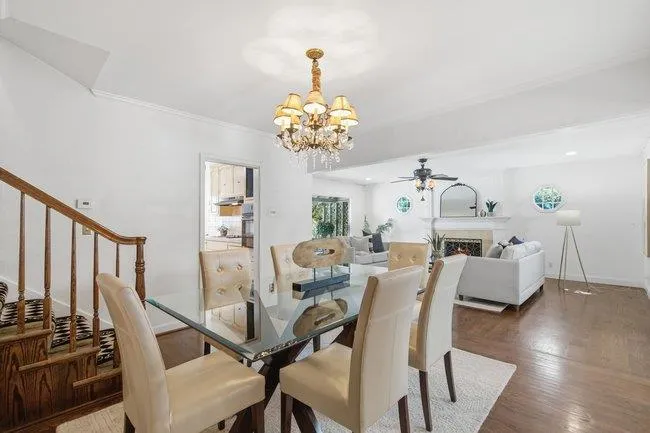 312 E Oakwood Boulevard, Redwood City, California 94061