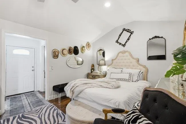312 E Oakwood Boulevard, Redwood City, California 94061