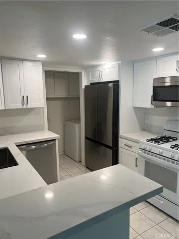 234 E Fern Avenue 106, Redlands, California 92373