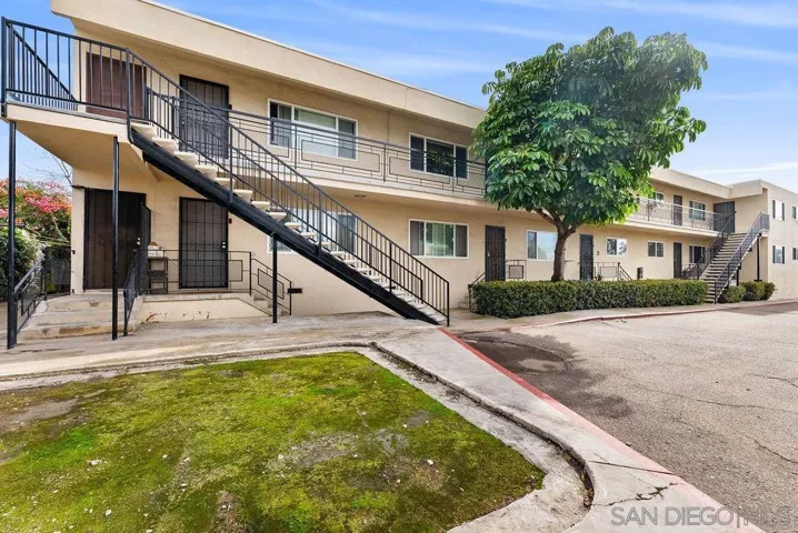 4415 Rosebud Ln, La Mesa, California 91941