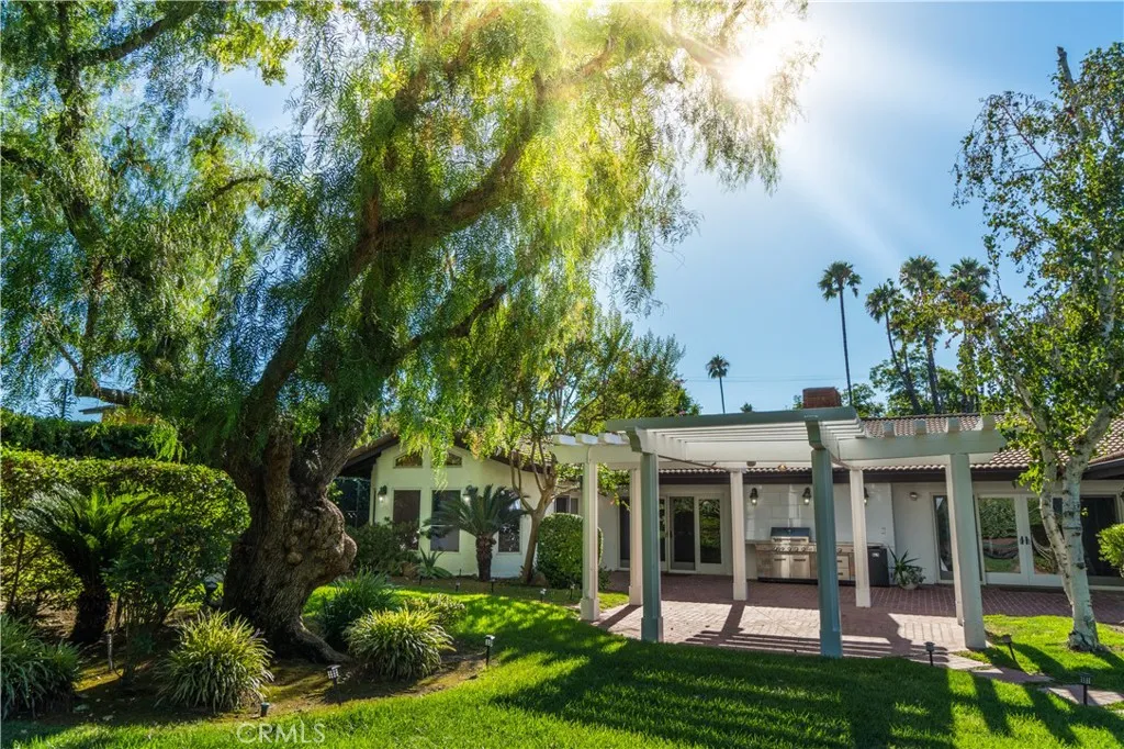 5054 Encino Avenue, Encino, California 91316 — photo 4