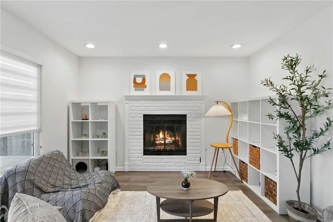 11022 Alonda Ct