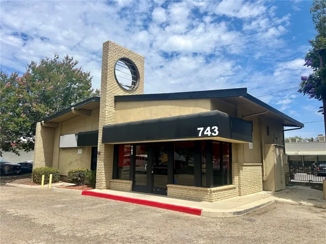 743 E Main, San Luis Obispo, California 93454