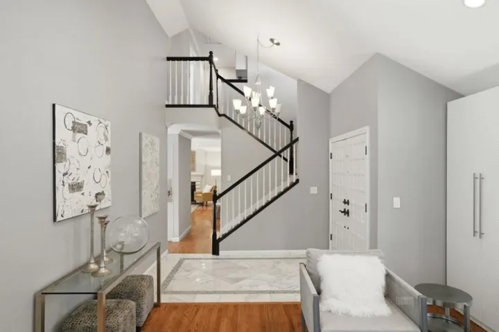 6585 Rolling Oaks Drive, San Jose, California 95120