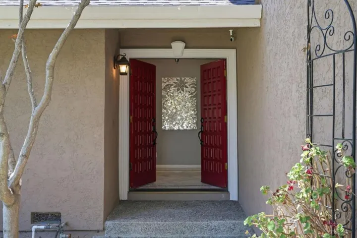 6585 Rolling Oaks Drive, San Jose, California 95120