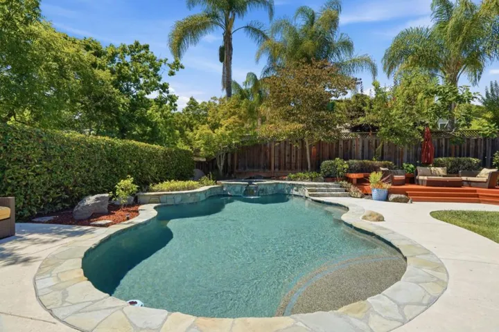 6585 Rolling Oaks Drive, San Jose, California 95120
