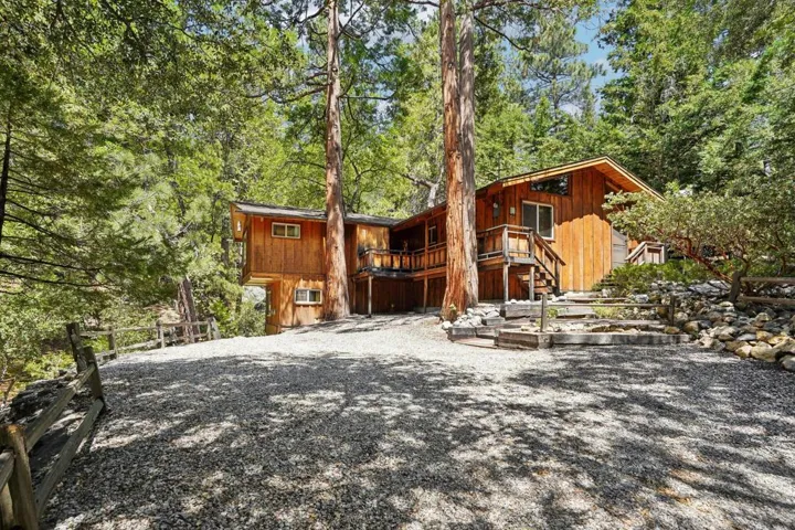 2-web-or-mls-Skyline Way-S1607-004