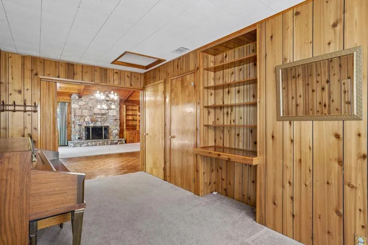 26-web-or-mls-Skyline Way-S1607-030