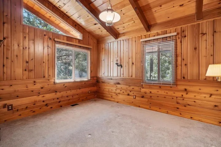 21-web-or-mls-Skyline Way-S1607-025