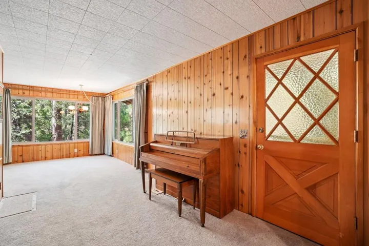 25-web-or-mls-Skyline Way-S1607-029