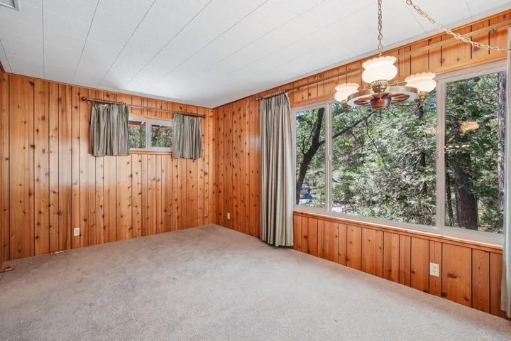27-web-or-mls-Skyline Way-S1607-031
