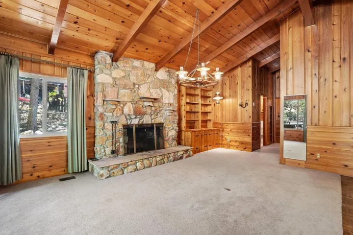 8-web-or-mls-Skyline Way-S1607-010