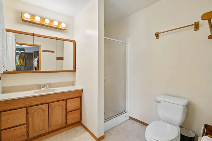 38-web-or-mls-Skyline Way-S1607-040