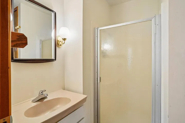 29-web-or-mls-Skyline Way-S1607-033