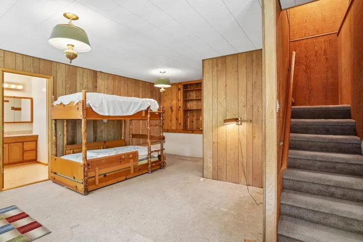 34-web-or-mls-Skyline Way-S1607-036
