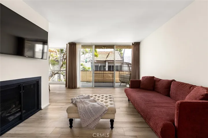 5875 Doverwood Drive 309, Culver City, California 90230