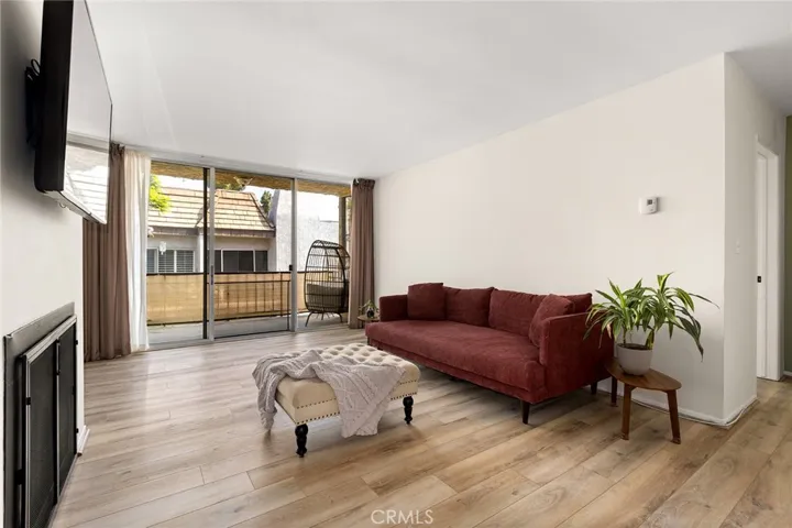 5875 Doverwood Drive 309, Culver City, California 90230