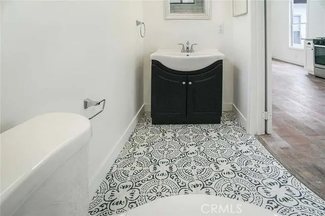 531 N Virginia Court, Long Beach, California 90802