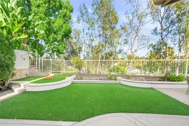 29572 Michelis, Laguna Niguel, California 92677