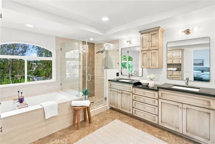 29572 Michelis, Laguna Niguel, California 92677