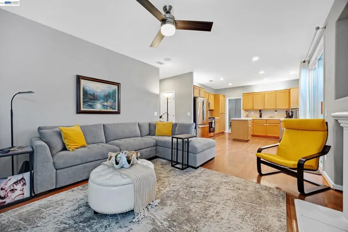 333 Glenbriar Cir, Tracy, California 95377