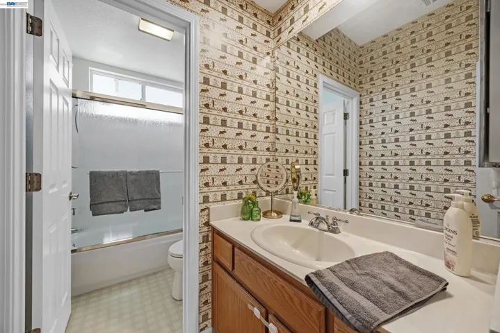 333 Glenbriar Cir, Tracy, California 95377