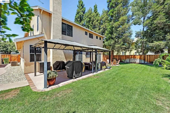 333 Glenbriar Cir, Tracy, California 95377