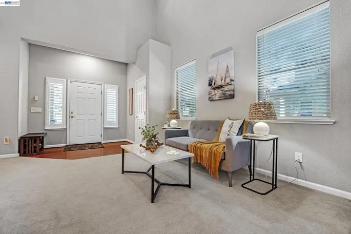 333 Glenbriar Cir, Tracy, California 95377
