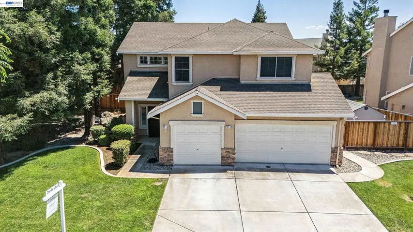 333 Glenbriar Cir, Tracy, California 95377