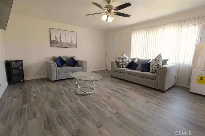 4822 Live Oak St, Cudahy, California 90201