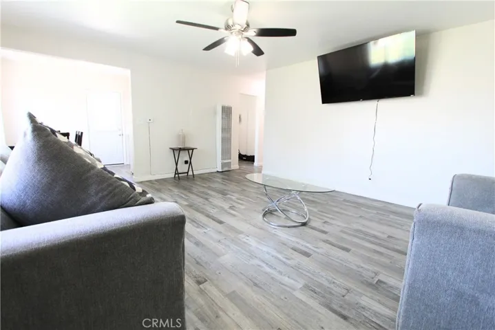 4822 Live Oak St, Cudahy, California 90201