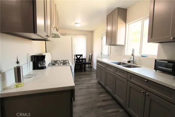 4822 Live Oak St, Cudahy, California 90201