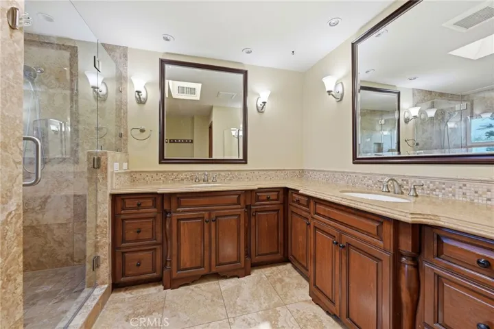 1931 Warmlands Avenue, Vista, California 92084