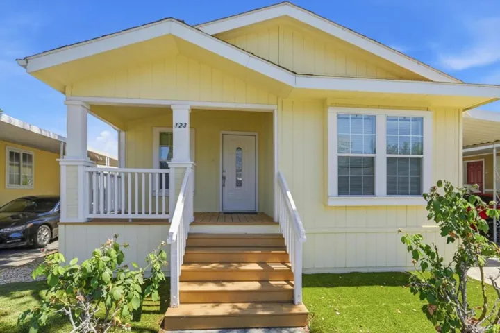 123 El Bosque Drive 123, San Jose, California 95134