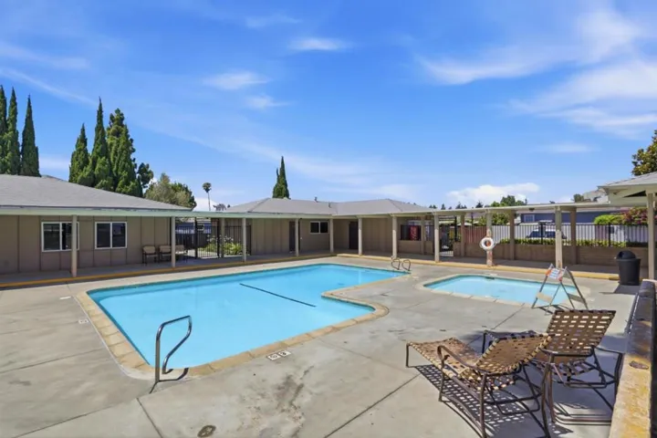 123 El Bosque Drive 123, San Jose, California 95134