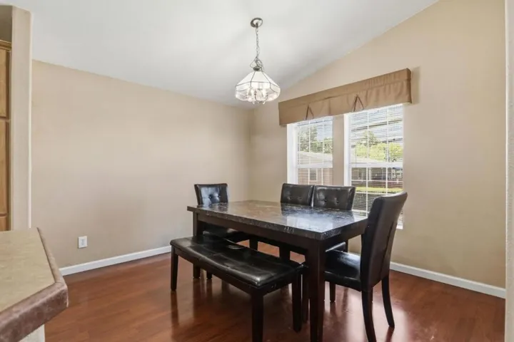 123 El Bosque Drive 123, San Jose, California 95134