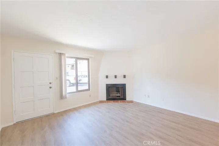 LIVING ROOM SHOT 2