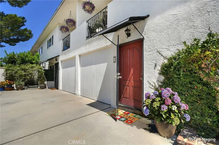 ENTRANCE W/ATTACHED GARGE