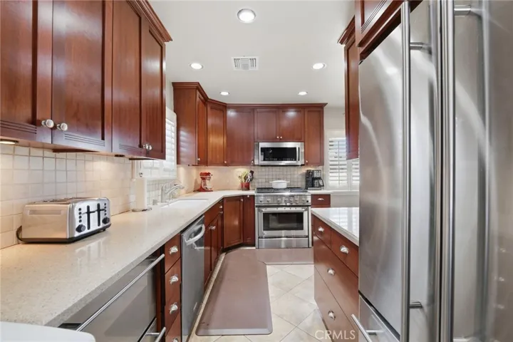 10521 Greenbush, Whittier, California 90604
