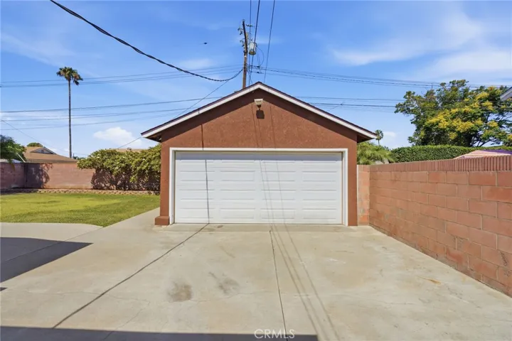 10521 Greenbush, Whittier, California 90604