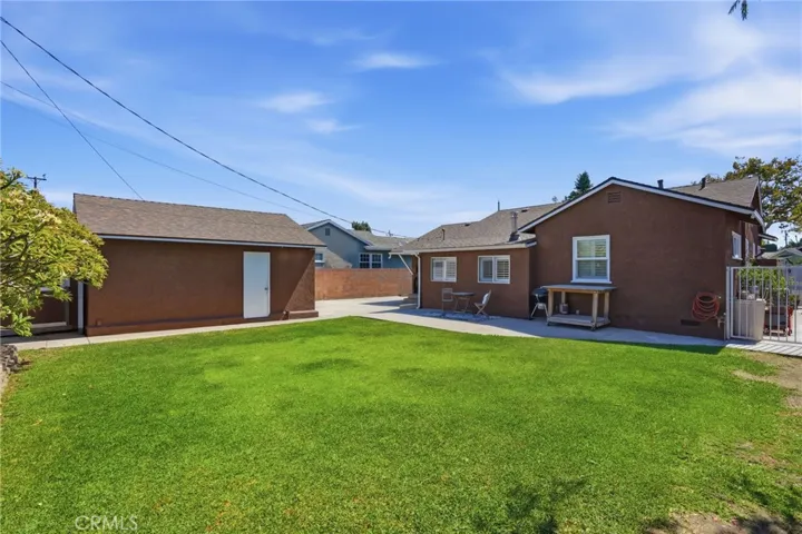 10521 Greenbush, Whittier, California 90604