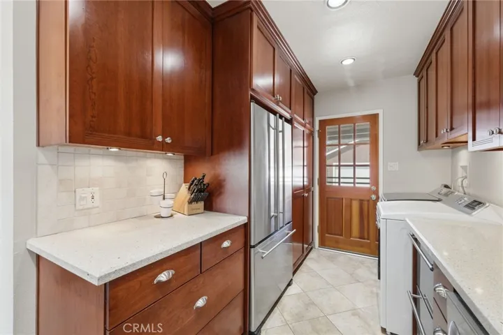 10521 Greenbush, Whittier, California 90604