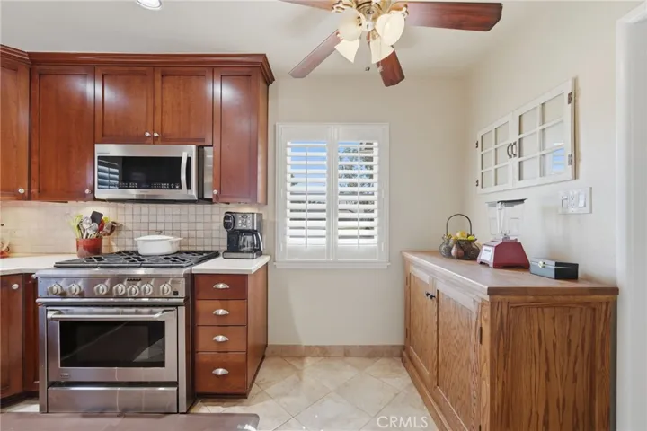 10521 Greenbush, Whittier, California 90604