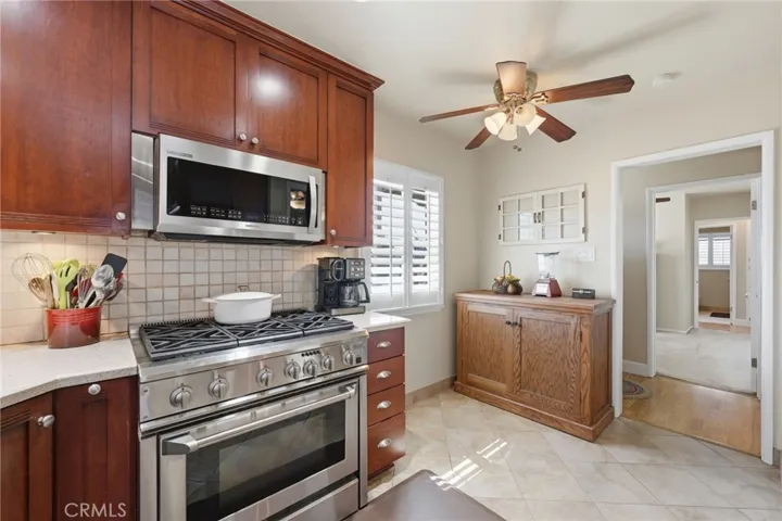10521 Greenbush, Whittier, California 90604