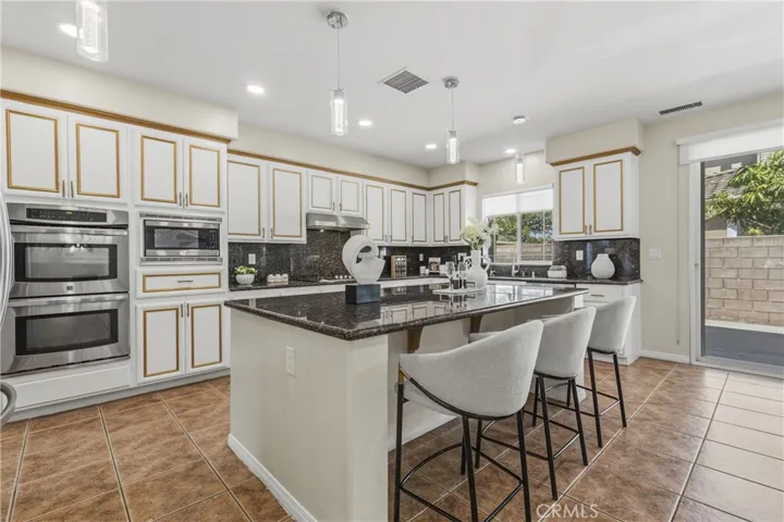7391 Saintsbury, Rancho Cucamonga, California 91739